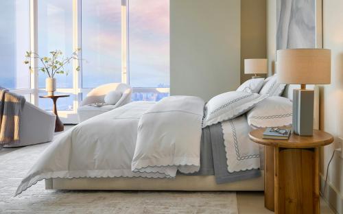 Matouk Classic Chain Scalloped Bedding Matouk Classic Chain Scalloped Bedding NULL